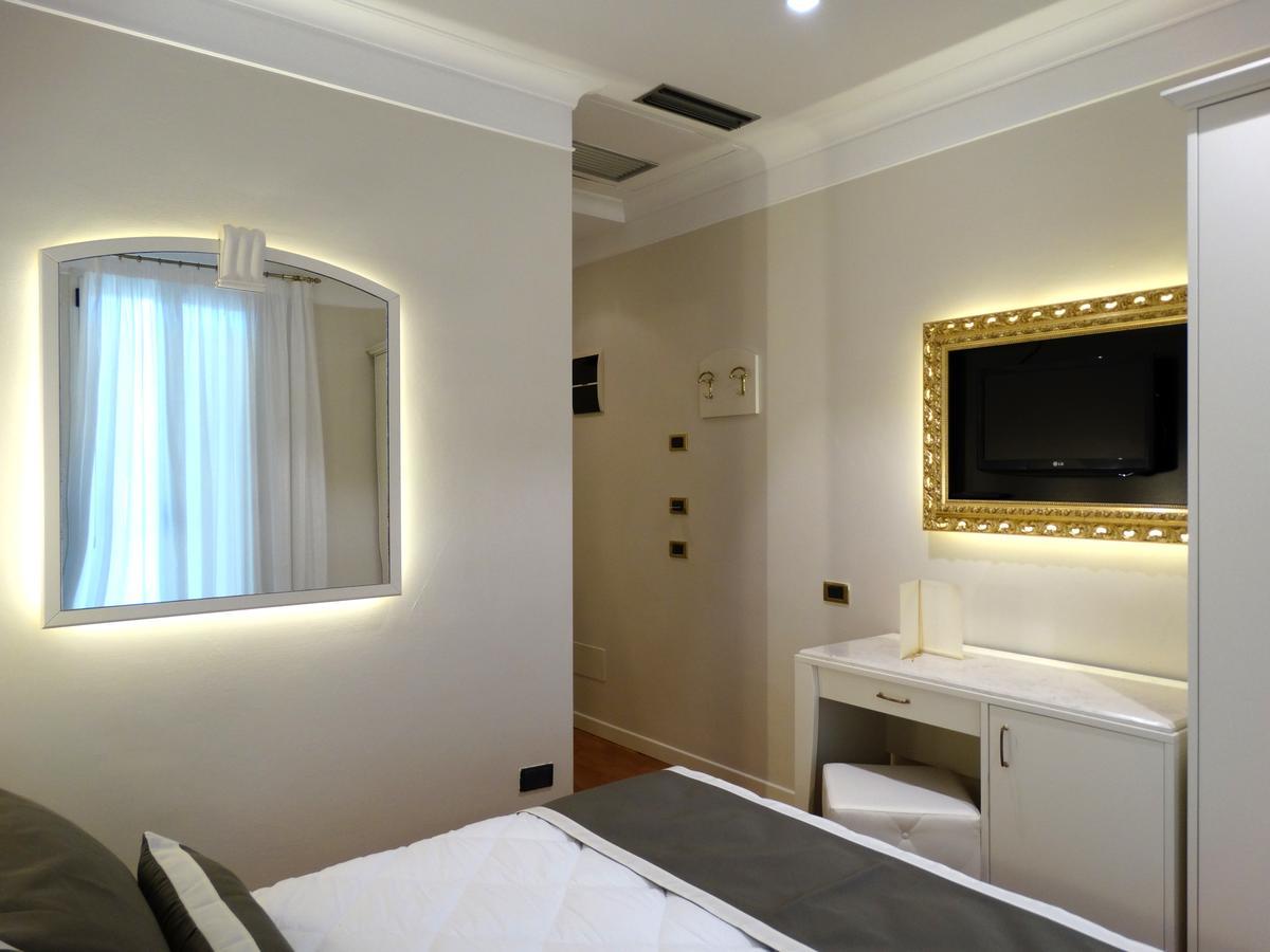 Novecento Suite Hotel 리치오네 외부 사진